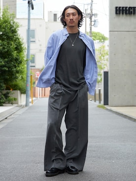 「Dickies（ディッキーズ）のDickies/ディッキーズ TR TWO TUCK WIDE PANTS ツータックワイドスラックス センタープレス ストレートシルエット きれいめ カジュアル 2026年秋冬（スラックス、グレー系）」を使った、rooptokyokkさん（メンズ・178cm）の秋コーディネート