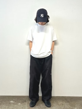 「Dickies（ディッキーズ）のDickies/ディッキーズ LOOSE FIT ダブルニー センタープレス ワークパンツ スケーターパンツ 85283 レングス32 2026年春夏（チノパンツ、ブラック系）」を使った、rooptokyokkさん（メンズ・173cm）の夏コーディネート