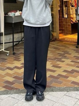 「Dickies（ディッキーズ）の【ROOPTOKYO 別注】Dickies/ディッキーズ EASY WORK PANTS イージーワークパンツ ユニセックス チノパンツ 2026年春夏（チノパンツ、ブラック系）」を使った、rooptokyokkさん（メンズ・173cm）の春コーディネート