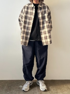 「FRUIT OF THE LOOM（フルーツオブザルーム）のFRUIT OF THE LOOM×ROOPTOKYO/フルーツオブザルーム×ループトウキョウ ブランドロゴ コラボＴシャツ メンズ レディース ユニセックス 2026年春夏春服 夏服（Tシャツ/カットソー、ホワイト系）」を使った、rooptokyokkさん（メンズ・173cm）の春コーディネート