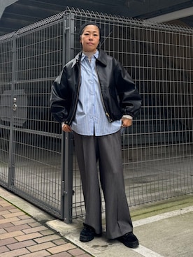 「アイテム（Tシャツ/カットソー）」を使った、飯田さん（レディース・163cm）の冬コーディネート