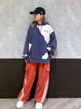 「PBLIM（ページボーイリム）のアイテム（パーカー）」を使った、Hinataさん（レディース・154cm）の秋コーディネート