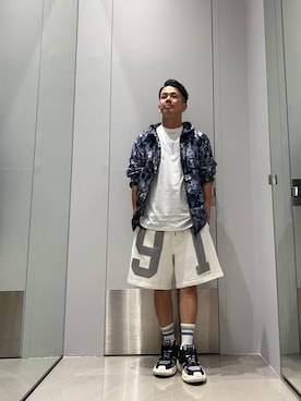 「ARMANI EXCHANGE（アルマーニエクスチェンジ）の【A|X アルマーニ エクスチェンジ】ロゴチャンキーソール レースアップスニーカー（スニーカー、ブルー系）」を使った、TOI-Tさん（メンズ・170cm）の夏コーディネート