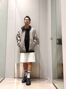 「ARMANI EXCHANGE（アルマーニエクスチェンジ）の【A|X アルマーニ エクスチェンジ】AXロゴ レースアップスニーカー（スニーカー、ブラック系）」を使った、TOI-Tさん（メンズ・170cm）の夏コーディネート