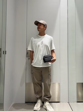 「ARMANI EXCHANGE（アルマーニエクスチェンジ）の【A|X アルマーニ エクスチェンジ】ICON パネルキャップ（キャップ、ベージュ系）」を使った、TOI-Tさん（メンズ・170cm）の夏コーディネート