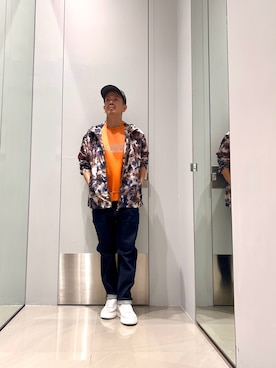 「ARMANI EXCHANGE（アルマーニエクスチェンジ）のアイテム（キャップ）」を使った、TOI-Tさん（メンズ・170cm）の秋コーディネート