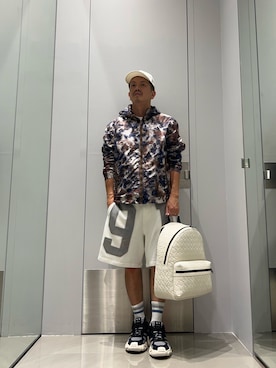 「ARMANI EXCHANGE（アルマーニエクスチェンジ）の【A|X アルマーニ エクスチェンジ】ロゴチャンキーソール レースアップスニーカー（スニーカー、ブルー系）」を使った、TOI-Tさん（メンズ・170cm）の夏コーディネート