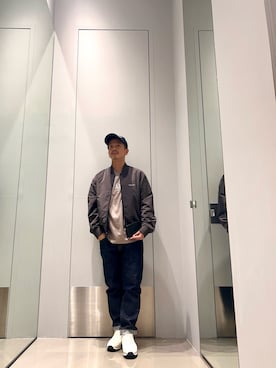 「ARMANI EXCHANGE（アルマーニエクスチェンジ）の【A|X アルマーニ エクスチェンジ】オールオーバーロゴ レースアップスニーカー（スニーカー、ホワイト系）」を使った、TOI-Tさん（メンズ・170cm）の秋コーディネート