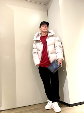 「アイテム（スニーカー）」を使った、TOI-Tさん（メンズ・170cm）の秋コーディネート