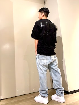 「ARMANI EXCHANGE（アルマーニエクスチェンジ）のアイテム」を使った、TOI-Tさん（メンズ・170cm）の夏コーディネート