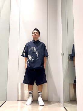 「ARMANI EXCHANGE（アルマーニエクスチェンジ）の【ARMANI EXCHANGE】 コットンミックスツイル ショーツ（その他パンツ、ブルー系）」を使った、TOI-Tさん（メンズ・170cm）の夏コーディネート