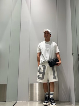 「ARMANI EXCHANGE（アルマーニエクスチェンジ）の【A|X アルマーニ エクスチェンジ】ロゴチャンキーソール レースアップスニーカー（スニーカー、ブルー系）」を使った、TOI-Tさん（メンズ・170cm）の夏コーディネート