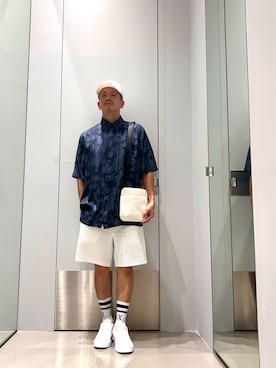 「ARMANI EXCHANGE（アルマーニエクスチェンジ）の【A|X アルマーニ エクスチェンジ】オールオーバーロゴ レースアップスニーカー（スニーカー、ブラック系）」を使った、TOI-Tさん（メンズ・170cm）の夏コーディネート