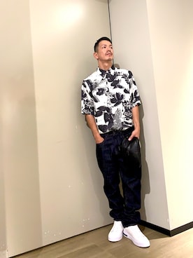 「アイテム（ボディバッグ/ウエストポーチ）」を使った、TOI-Tさん（メンズ・170cm）の秋コーディネート