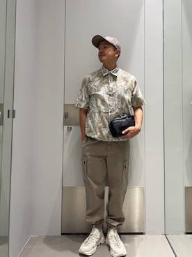 「ARMANI EXCHANGE（アルマーニエクスチェンジ）の【A|X アルマーニ エクスチェンジ】クロスレース ソックススニーカー（スニーカー、ホワイト系）」を使った、TOI-Tさん（メンズ・170cm）の夏コーディネート