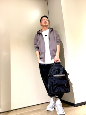 「アイテム（Tシャツ/カットソー）」を使った、TOI-Tさん（メンズ・170cm）の秋コーディネート