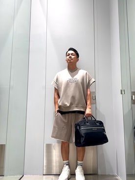 「ARMANI EXCHANGE（アルマーニエクスチェンジ）の【A|X アルマーニ エクスチェンジ】メッシュコンビ レースアップスニーカー（スニーカー、ホワイト系）」を使った、TOI-Tさん（メンズ・170cm）の夏コーディネート