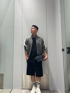 「ARMANI EXCHANGE（アルマーニエクスチェンジ）の【A|X アルマーニ エクスチェンジ】メッシュコンビ レースアップスニーカー（スニーカー、ホワイト系）」を使った、TOI-Tさん（メンズ・170cm）の夏コーディネート