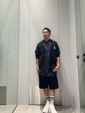 「ARMANI EXCHANGE（アルマーニエクスチェンジ）の【A|X アルマーニ エクスチェンジ】メッシュコンビ レースアップスニーカー（スニーカー、ホワイト系）」を使った、TOI-Tさん（メンズ・170cm）の夏コーディネート