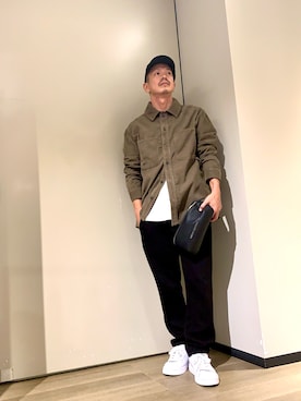 「アイテム（ボディバッグ/ウエストポーチ）」を使った、TOI-Tさん（メンズ・170cm）の秋コーディネート