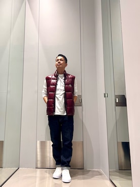 「ARMANI EXCHANGE（アルマーニエクスチェンジ）の【A|X アルマーニ エクスチェンジ】グロッシー ダウンベスト（ダウンベスト、レッド系）」を使った、TOI-Tさん（メンズ・170cm）の秋コーディネート