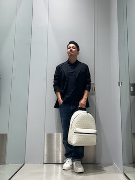 「ARMANI EXCHANGE（アルマーニエクスチェンジ）の【A|X アルマーニ エクスチェンジ】WE AXロゴパッチ 半袖ポロシャツ/SLIM（ポロシャツ、ブルー系）」を使った、TOI-Tさん（メンズ・170cm）の夏コーディネート