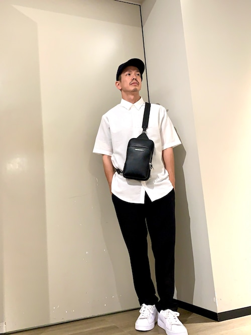 【新品未使用】ARMANI EXCHANGE ボディバッグ ブラック A|X アルマーニ エクスチェンジ】A|Xロゴ ウエストポーチ/ボディ