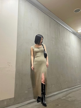 「スリットワンピ」｜小池李花子さん（レディース・159cm）の春コーディネート