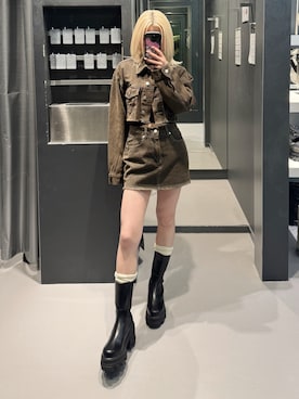 「アイテム（デニムジャケット）」を使った、小池李花子さん（レディース・160cm）の夏コーディネート