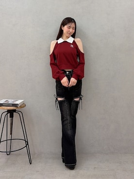 「RESEXXY（リゼクシー）の2WAYカラーロゴスウェット（Tシャツ/カットソー、レッド系）」を使った、moekaさん（レディース・162cm）の秋コーディネート