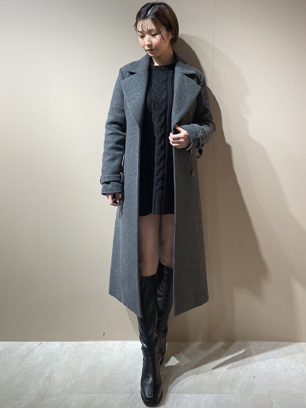 極美品✨香里奈さん着用モデル　UN3D.　レイヤードロングコート　カーキ　M MARINA YEEが SUPER A MARKETのために制作した別注コートが 1/12