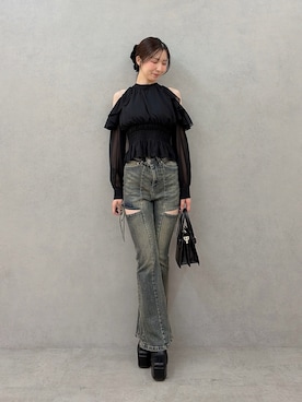 「RESEXXY（リゼクシー）のベロアリボンヘアクリップ（バレッタ/ヘアクリップ、ブラック系）」を使った、moekaさん（レディース・162cm）の秋コーディネート