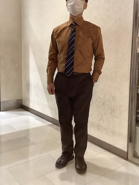 「アイテム（ビジネスシャツ）」を使った、SHIRTS PLAZA リンクスウメダ店さん（メンズ・169cm）の秋コーディネート