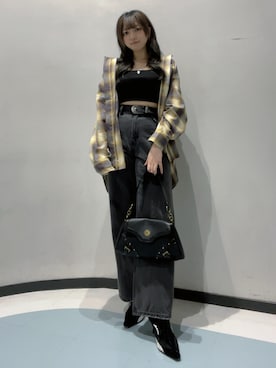 「EVRIS（エヴリス）のスウェードポインテッドスニーカーヒール（パンプス）」を使った、Aoiさん（レディース・164cm）の秋コーディネート