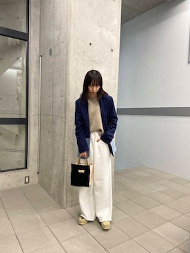 「clarks」｜「アイテム（スウェットパンツ）」を使った、きららさん（レディース・161cm）の冬コーディネート