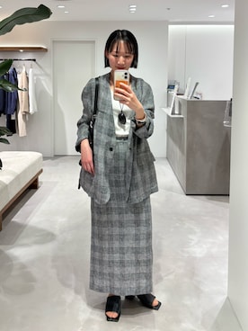 「LOUNGEDRESS（ラウンジドレス）のチェックリネンBIGジャケット（テーラードジャケット、ブラック系）」を使った、yumiii85さん（レディース・161cm）の春コーディネート