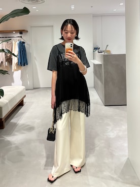 「LOUNGEDRESS（ラウンジドレス）のイージーフレアパンツ（その他パンツ、ホワイト系）」を使った、yumiii85さん（レディース・161cm）の春コーディネート