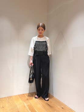 「URBAN RESEARCH（アーバンリサーチ）のダブルクロスキュプラパンツ（その他パンツ、ブラック系）」を使った、Ayumiさん（レディース・156cm）の春コーディネート