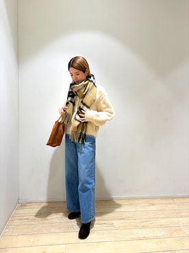 「アイテム（マフラー）」を使った、Ayumiさん（レディース・156cm）の秋コーディネート