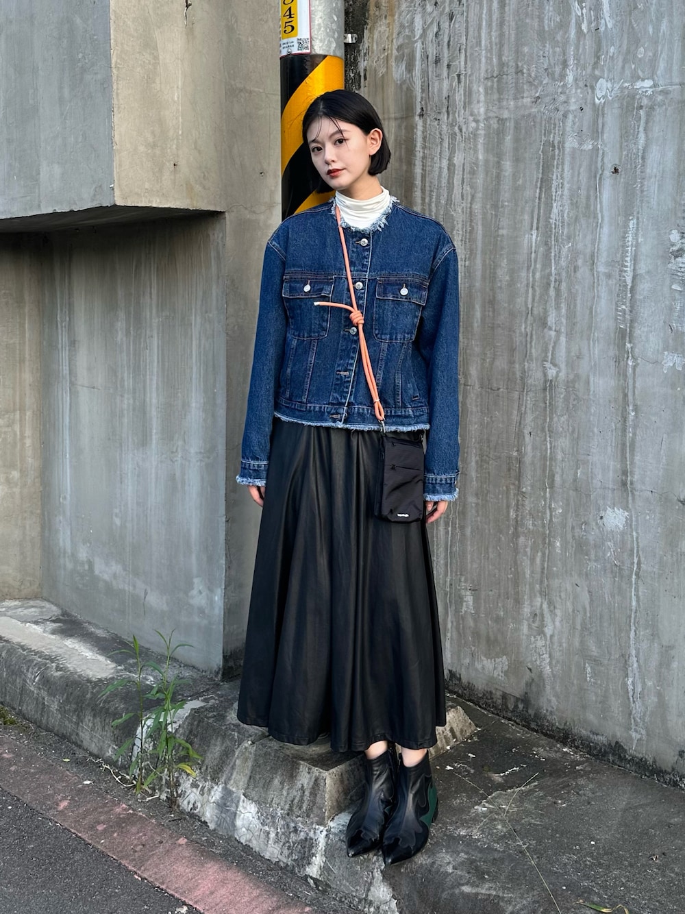「minimattersのアイテム（ジャケット/アウター、ブルー系）」を使った、Jammyさん（レディース・163cm）の冬コーディネートの1枚目の写真