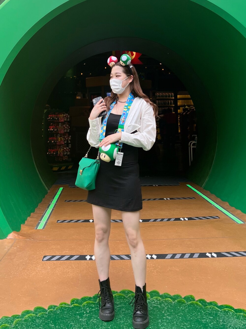 「お洒落さんとつながりたい、ootd、韓国ファッション、ファッション、ユニバ、ストリートMIX、マーチン」｜「no brandのアイテム（ワンピース、ブラック系）」を使った、ふーかさん（レディース・164cm）の春コーディネートの1枚目の写真