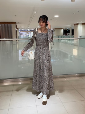 「小花柄ワンピース」｜saeさん（レディース・159cm）の秋コーディネート