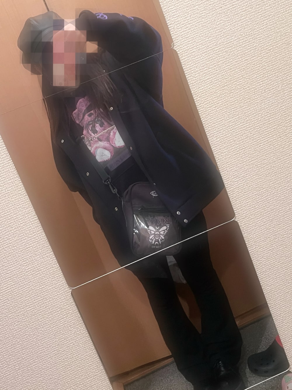 「休日コーデ、地雷、地雷系ファッション、KINGLYMASK、KRYclothing、GRL、ラフコーデ、地元コーデ」｜「KRY clothingのアイテム（その他アウター、ブラック系）」を使った、ゆさん（レディース・156cm）の春コーディネートの1枚目の写真