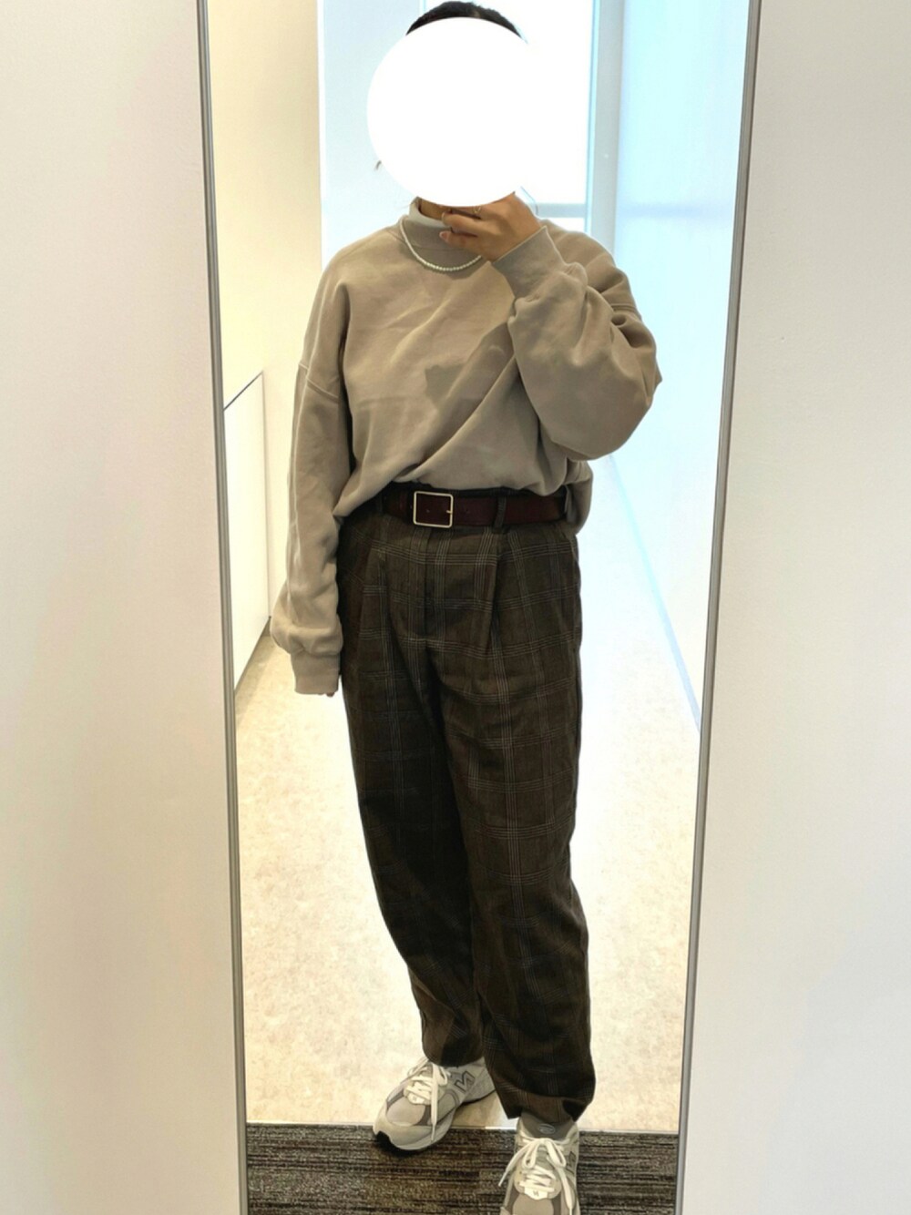 「GU、プチプラ、ゆったりコーデ、低身長、カジュアルコーデ、だから秋服が好き」｜「GUのアイテム（スウェット、ベージュ系）」を使った、 YNさん（レディース・155cm）の秋コーディネートの1枚目の写真