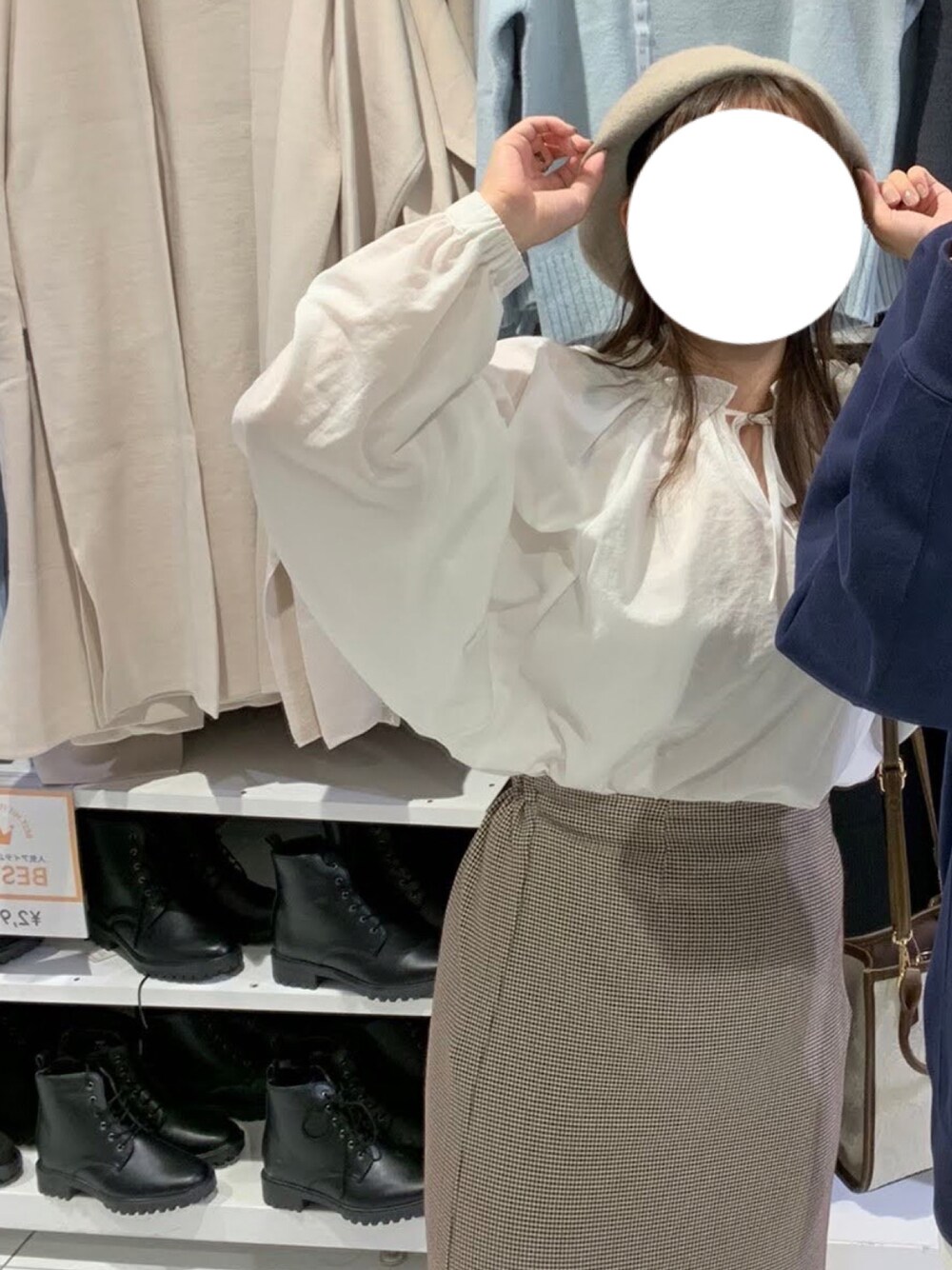 「秋服まるっと大公開、秋服、秋コーデ」｜「RETRO GIRLのアソートマーメイドスカート（スカート、ブラウン系）」を使った、 YNさん（レディース・155cm）の秋コーディネートの1枚目の写真