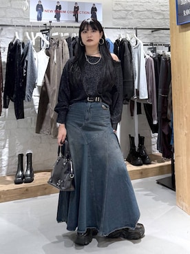 「PAGEBOY（ページボーイ）のプラットチャンキースニーカー【3サイズ展開・軽量】（スニーカー、ブラック系）」を使った、myuさん（レディース・158cm）の秋コーディネート