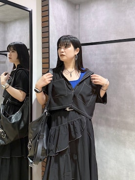 「PAGEBOY（ページボーイ）のマルチWAYバックルバッグ【500mlペットボトル収納可能/リュック/トート/斜めかけ出来る】（ショルダーバッグ、ブラック系）」を使った、myuさん（レディース・158cm）の夏コーディネート