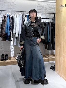 「PAGEBOY（ページボーイ）のアイテム（デニムスカート）」を使った、myuさん（レディース・160cm）の秋コーディネート