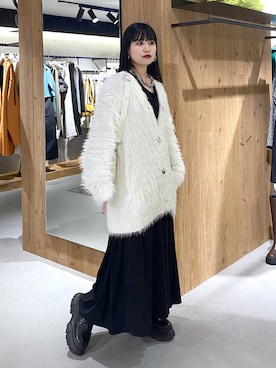 「PAGEBOY（ページボーイ）のモンスターフェザーカーディガン（カーディガン/ボレロ）」を使った、myuさん（レディース・158cm）の秋コーディネート