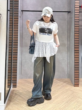 「PAGEBOY（ページボーイ）のモノトーンフォトTシャツ【選べる着丈】（Tシャツ/カットソー、ホワイト系）」を使った、myuさん（レディース・158cm）の夏コーディネート
